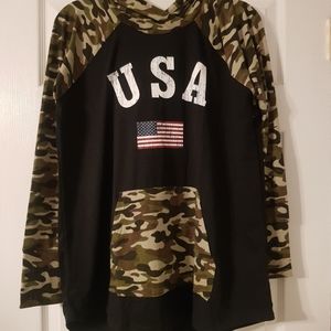 LuLaRoe Amber camo USA hoodie